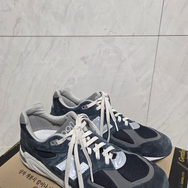 뉴발란스990v2 270mm