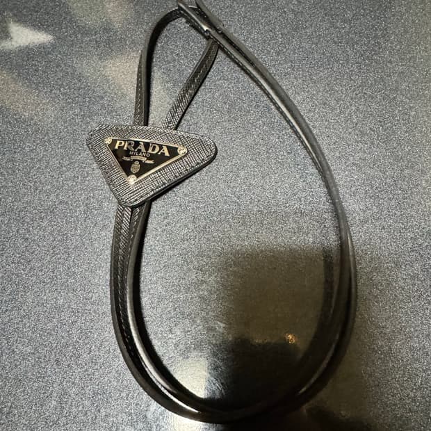 프라다 볼로타이 넥타이 사피아노 