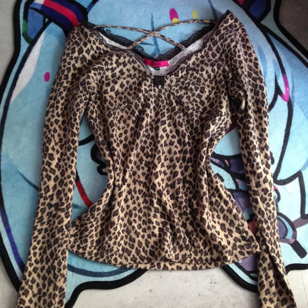 갸루 호피 롱슬리브