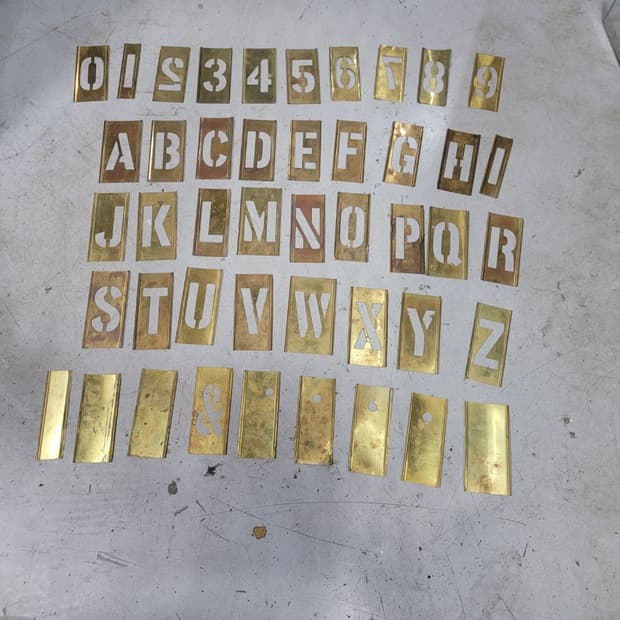 미 황동 스텐실