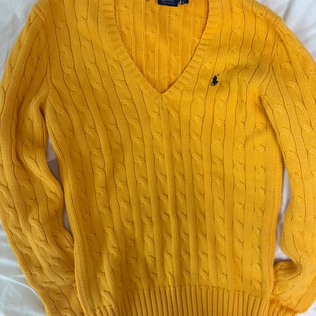 폴로 브이넥 케이블 니트 s 판매