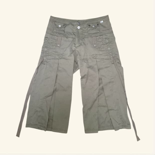 [26] DIesel 디젤 자수 카프리 카고 팬츠