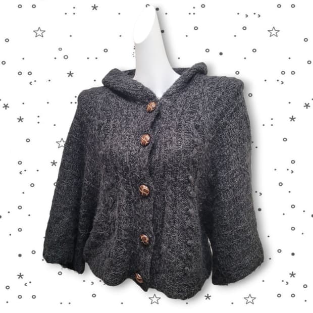 [L] SOSPITA JPN 챠콜 꽈배기 케이프 모리걸 니트 가디건