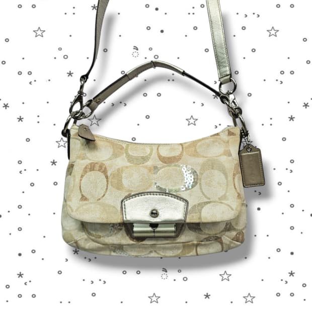 COACH 코치 시그니쳐 스팽글 포인트 숄더백