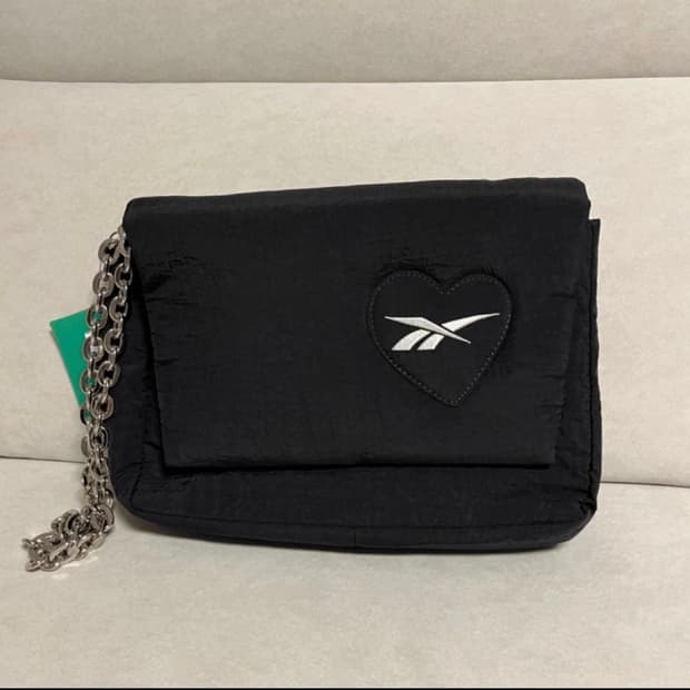 켈리인서울 켈리즈 패딩백 숄더백 체인백 블랙