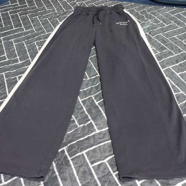 오디너리홀리데이 세미와이드 스웨트 팬츠 (28)