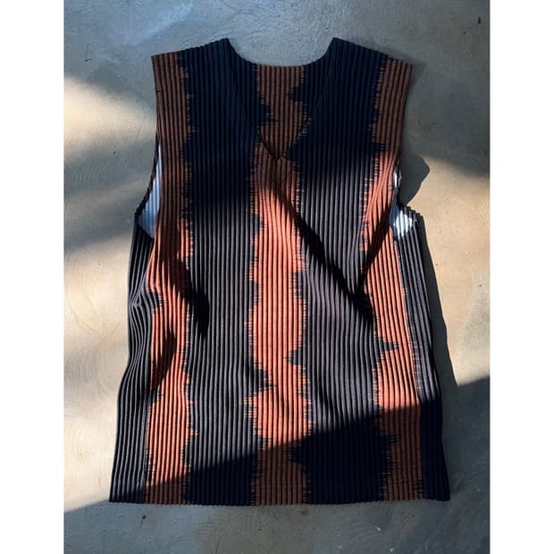 HOMME PLISSÉ ISSEY MIYAKE