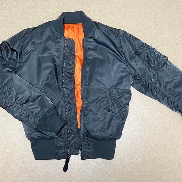 알파인더스트리 ma-1 건메탈 s사이즈