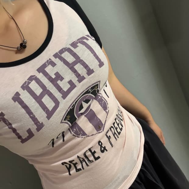 lettering detail raglan t-shirt