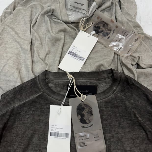 professor.e Faded tee (M,L)