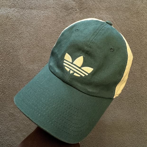 아디다스 올드스쿨 불꽃로고 캡 처분 