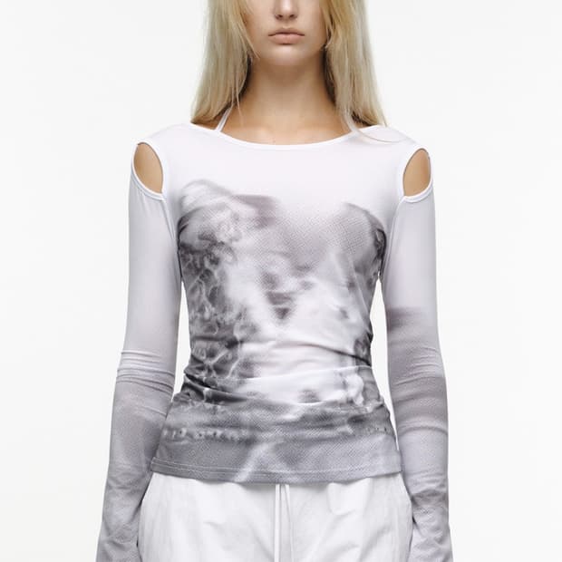 나체 컷 아웃 슬림핏 롱슬리브 화이트