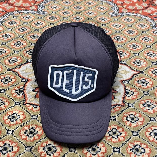 [OS] 데우스 엑스 마키나 실드 트러커 메쉬 캡