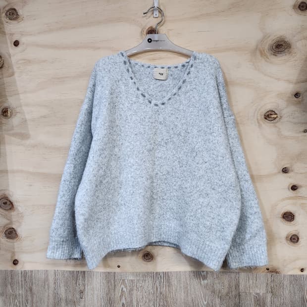 696) egg 여성 브이넥 울 블랜드 니트