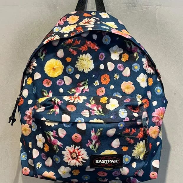 EASTPAK 이스트팩 플로랄 백팩