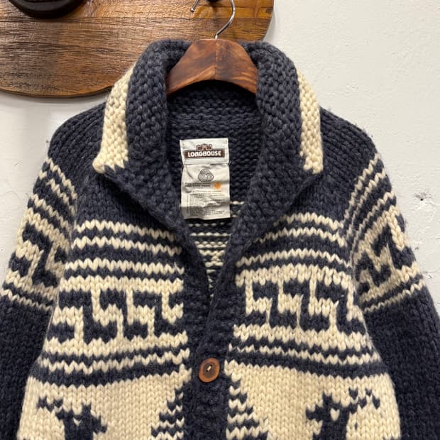 M) Canada LONGHOUSE Cowichan Wool Cardig