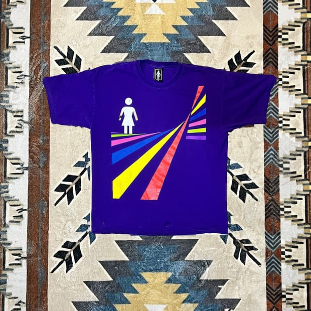 00‘s Girls Skateboards Shirt