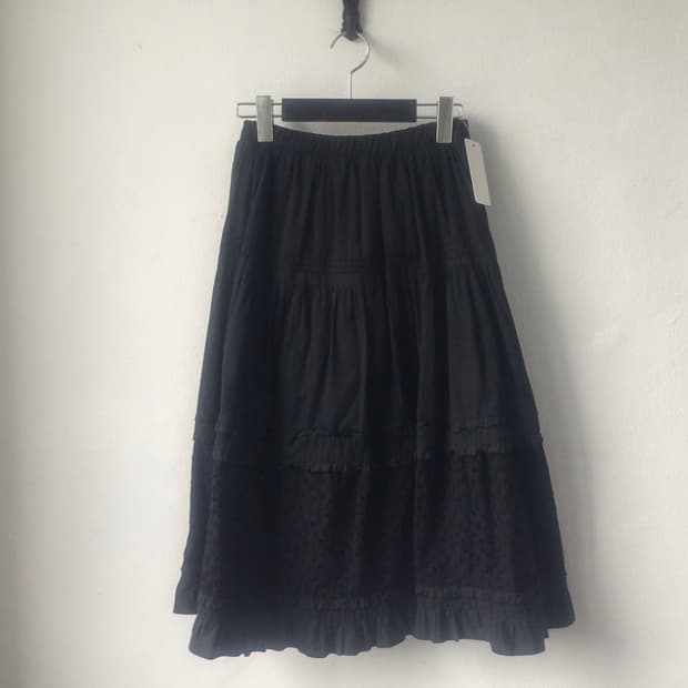 Sanismountain 산빈티지 펀칭 레이어드 스커트