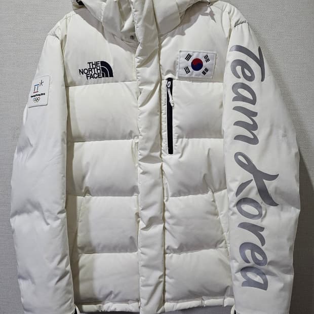 새상품급 노스페이스 팀코리아 올림픽 개막식 오리털 패딩 95/M