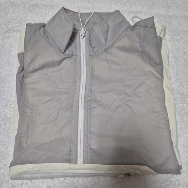 🦕. 뉴발란스 바람막이아노락 105 / L