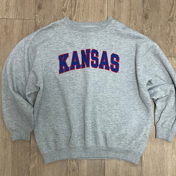 캔자스 KANSAS 어페럴 맨투맨