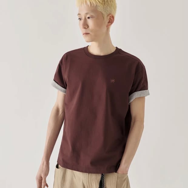 키뮤어 배색 롤업 크롭 반팔 티셔츠