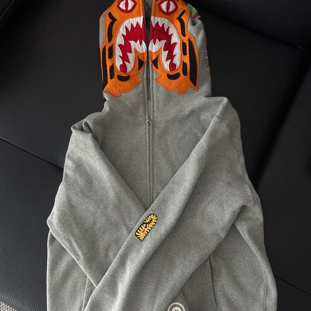 베이프 타이거 후드집업