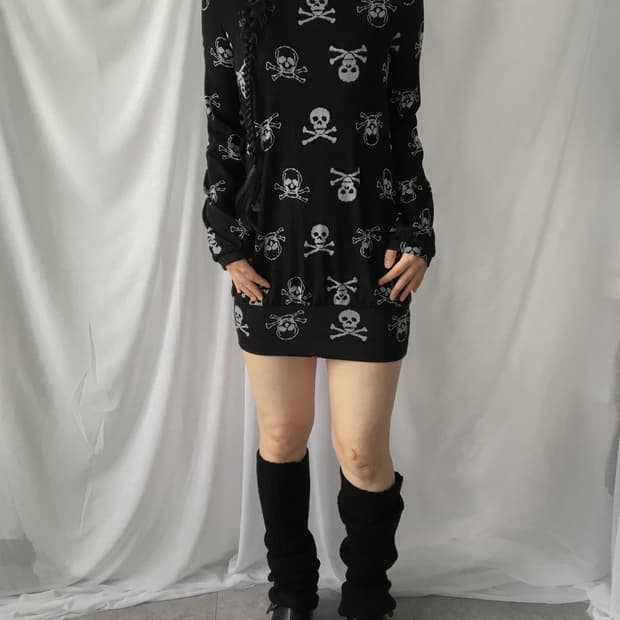 Skull pattern knit hood onepiece
