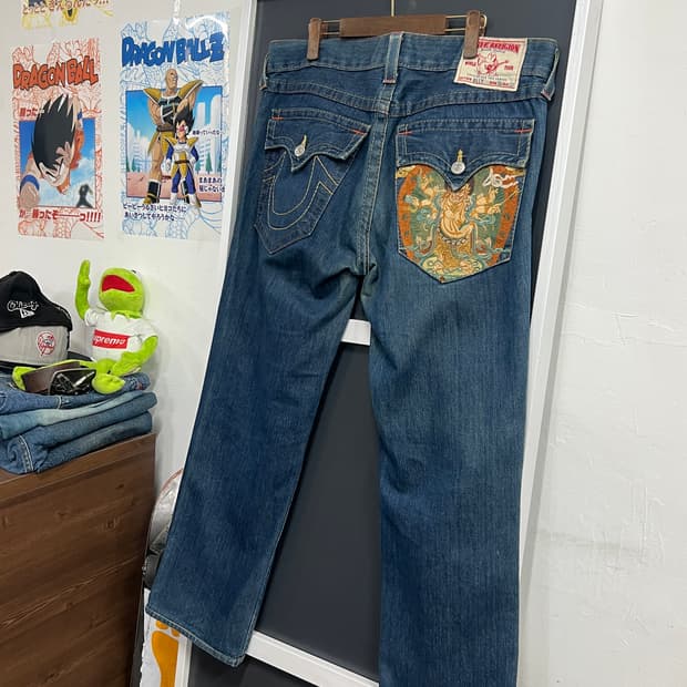 True Religion 트루릴리전 아수라 패치 진청 데님 팬츠