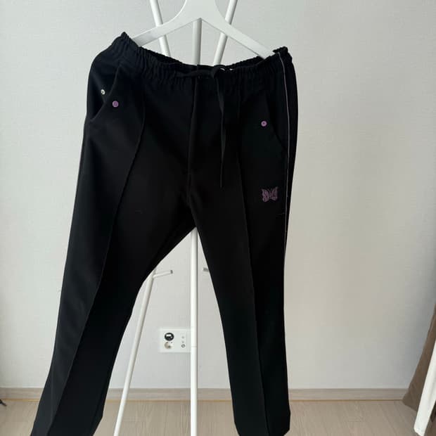 니들스 부츠컷 트랙팬츠