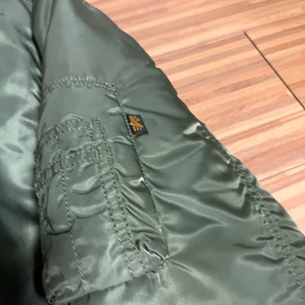 알파인더스트리 레귤러 세이지그린m