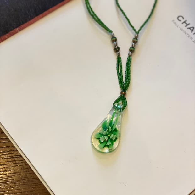 빈티지 그린 드롭 비즈 목걸이