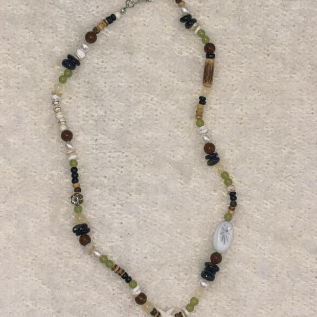 Uncharted seas 3. 비즈목걸이