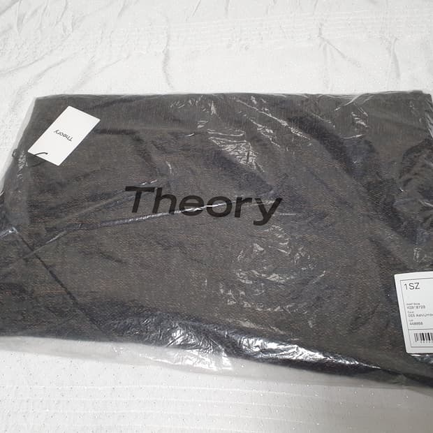 Theory 오버사이즈 캐시미어 목도리