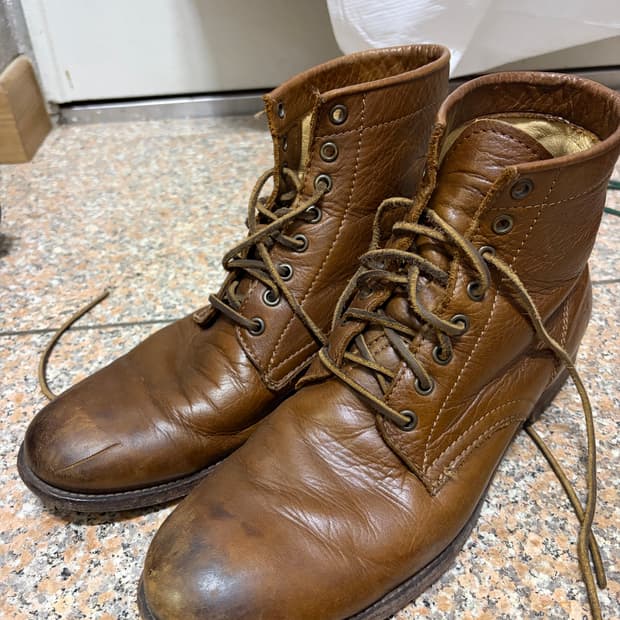 FRYE 부츠