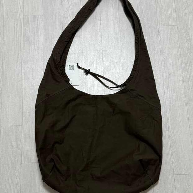 러드 코튼 크로스백 브라운