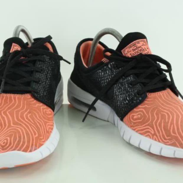 NIKE 스니커즈