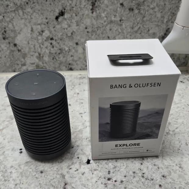 뱅앤올룹슨 베오사운드 익스플로어 스피커 블랙 색상 판매
