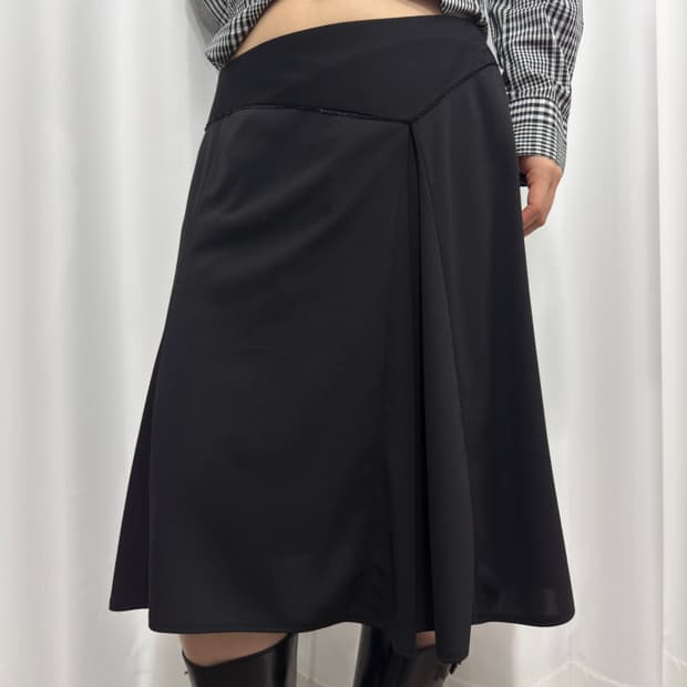 runs midi skirt