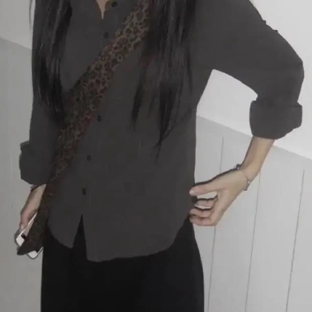 슬립오버 madeleine slim shirt 먹색