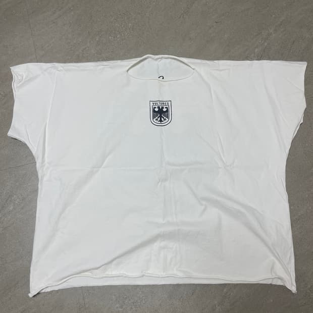 이지 벌쳐스 칸예 머천다이즈