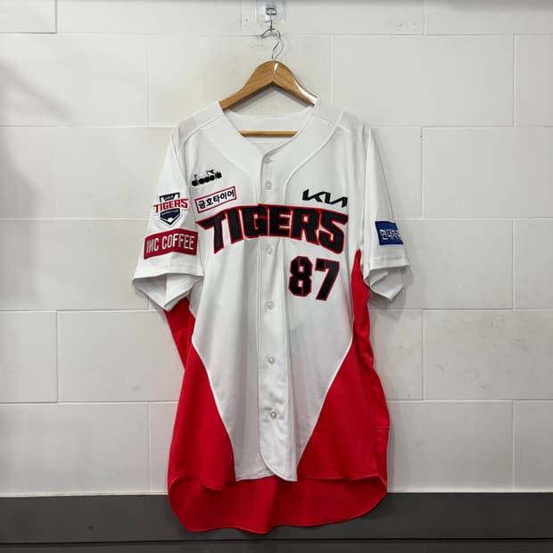 기아타이거즈 원정 이해창 유니폼