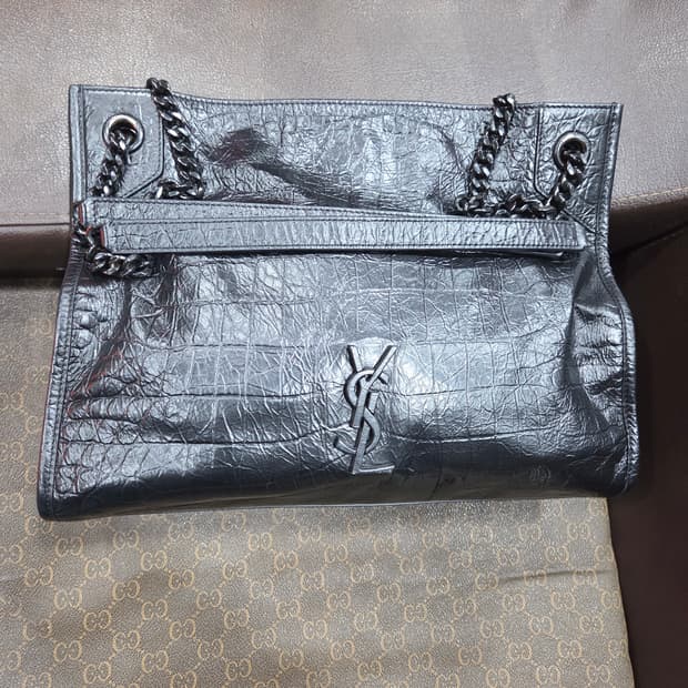 생로랑 니키 숄더백