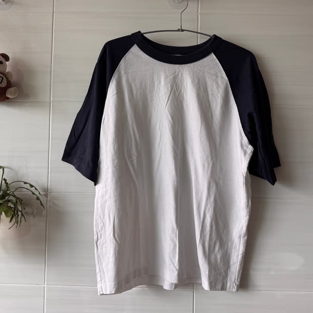 Uniqlo 유니클로 레글런 반팔티 (화이트/블랙) S