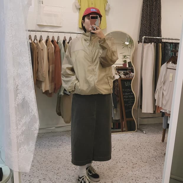 Uniqlo JPN 골드베이지 바람막이