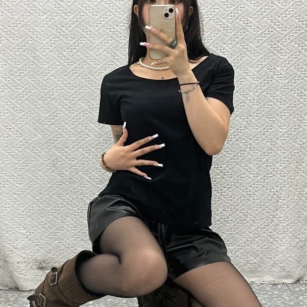 에드윈 빈티지 캐주얼 슬림핏 무지 올블랙 반팔티 L C13654