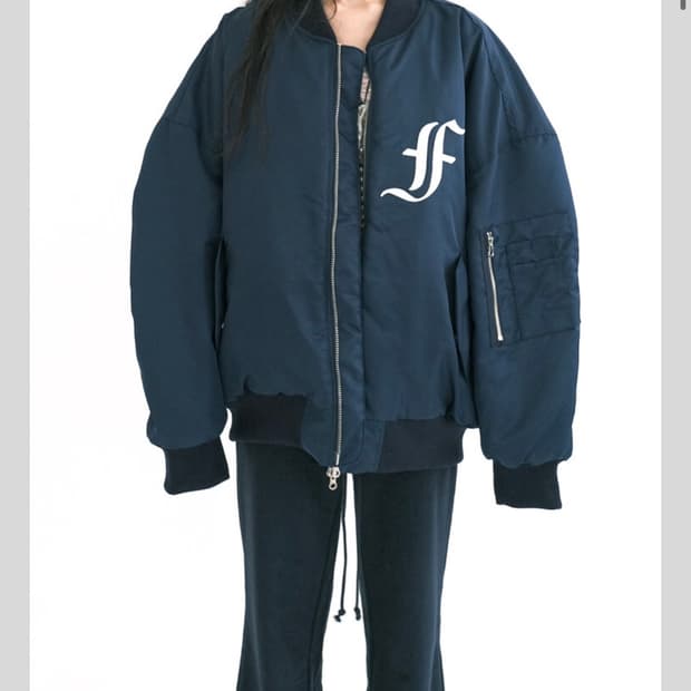 샵페어리 patch bomber padded jacket 봄버 자켓