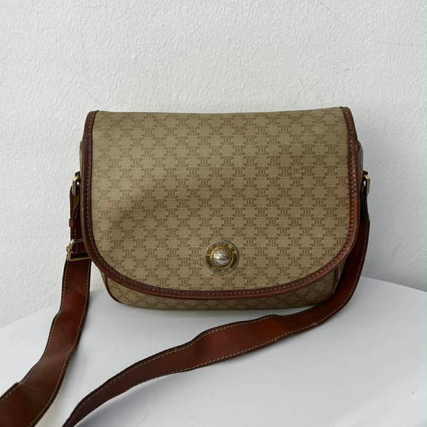 셀린느 빈티지 마카담 블라종 플랩 크로스백 숄더백