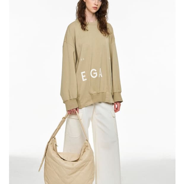 한섬 시스템 2023 퀄팅 레더 무드 숄더백