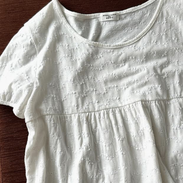 Punch stitch design shirred t-shirt